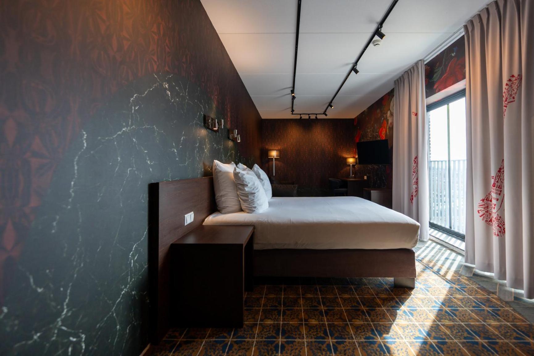 Hampshire Hotel - Delft Centre Екстер'єр фото