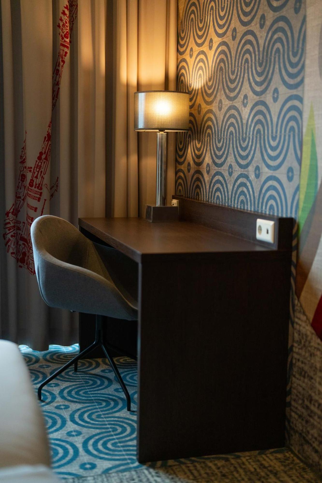 Hampshire Hotel - Delft Centre Екстер'єр фото