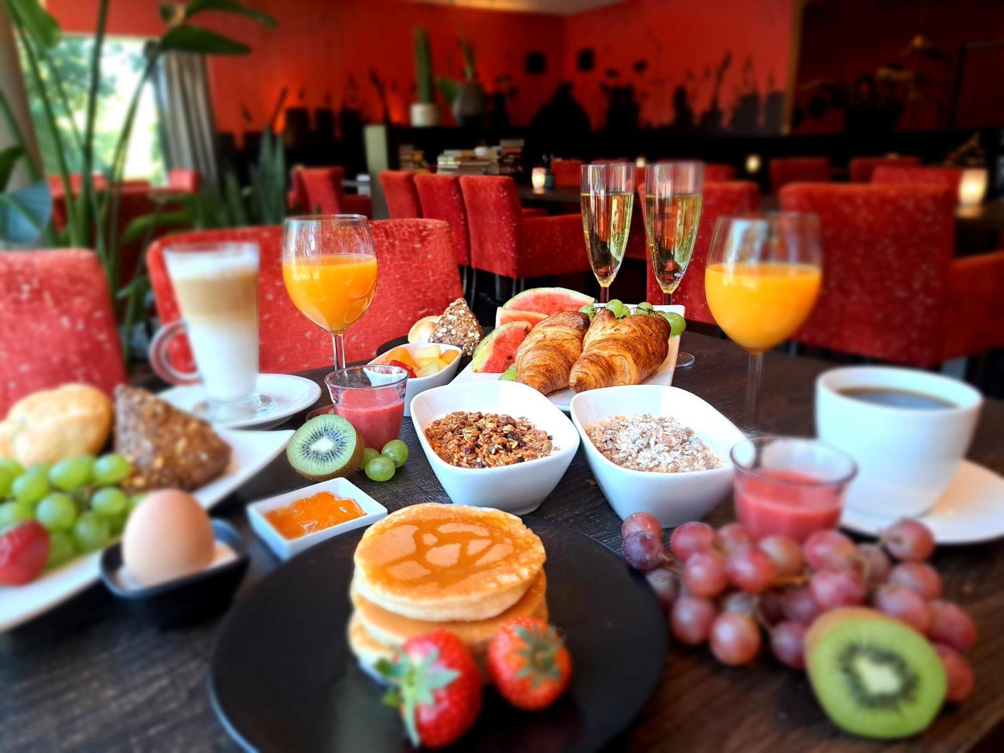 Hampshire Hotel - Delft Centre Екстер'єр фото