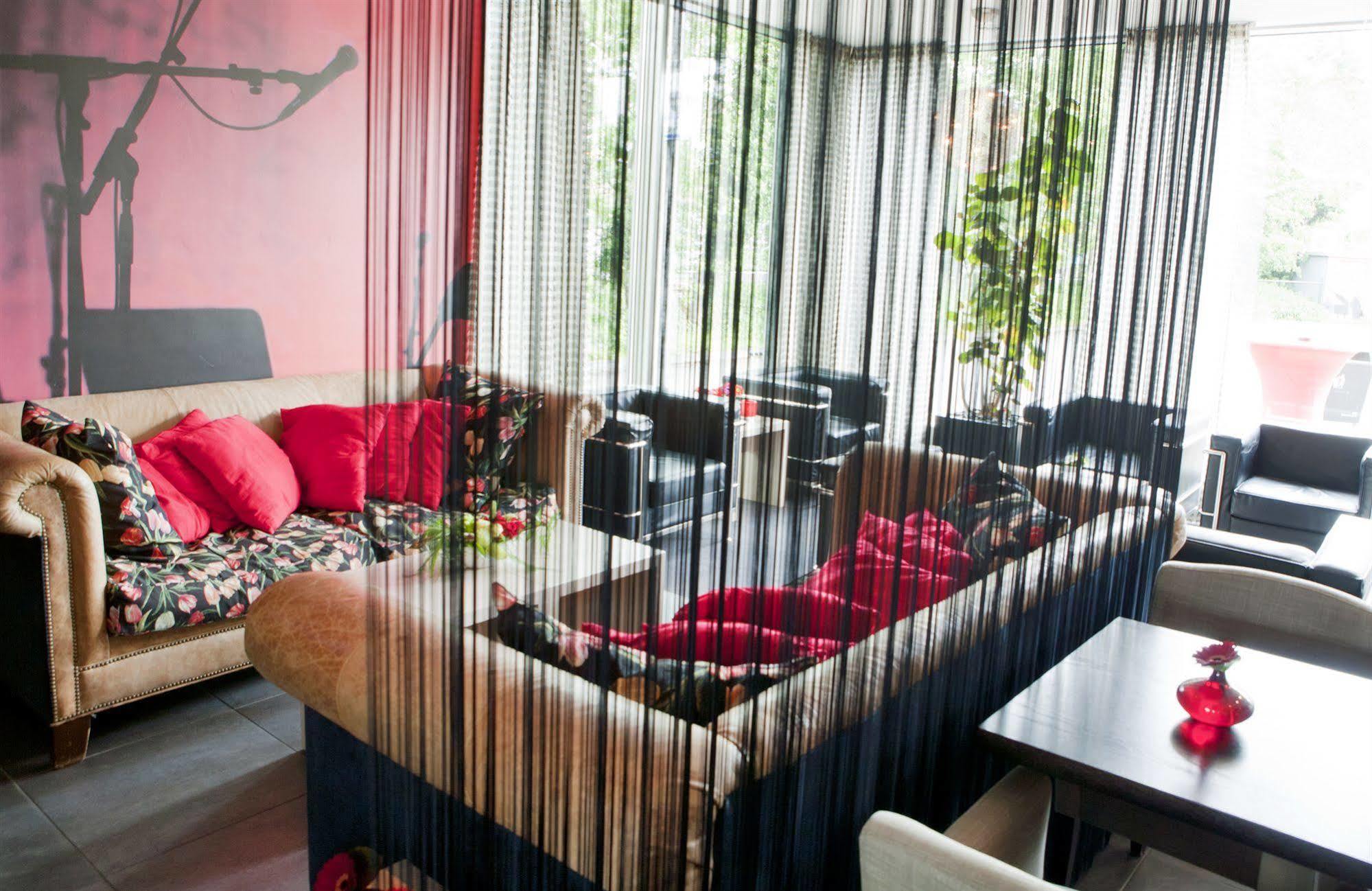 Hampshire Hotel - Delft Centre Екстер'єр фото